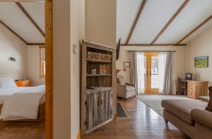 bromley mountain lodging